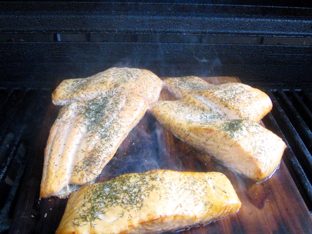 cedar-planked-salmon-on-the-grill